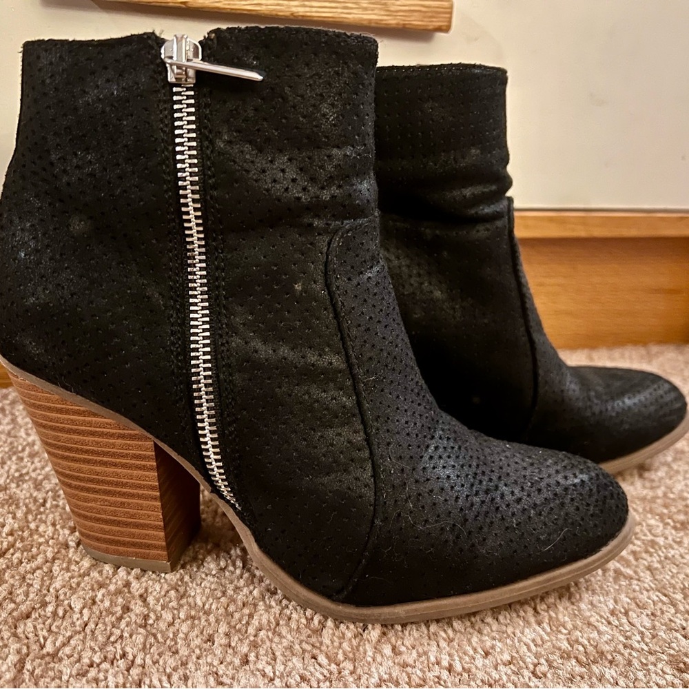 JustFab Zippered Ankle Boots